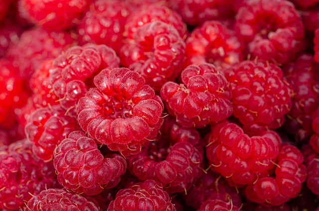 Sok z malin – tradycyjny smak i naturalne właściwości