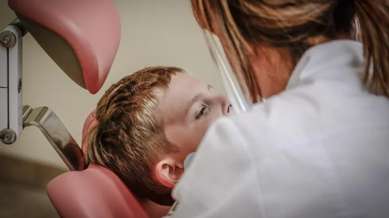 Implanty zębów i przyjazna stomatologia w Zielonej Górze — Diamante Dental