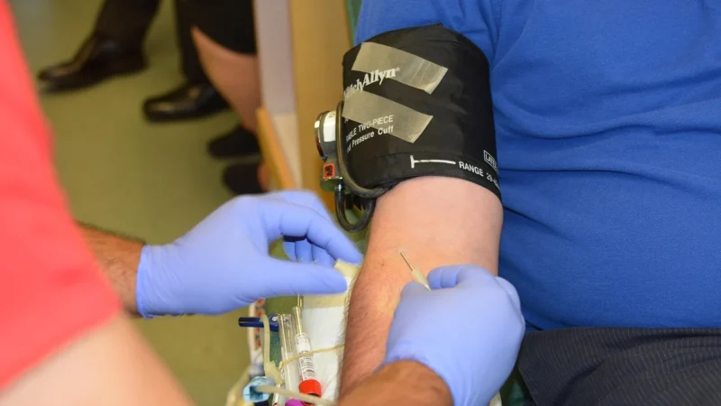Wszystko, co musisz wiedzieć o endokrynologu: Diagnoza, leczenie i porady